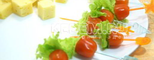 Шаг 2: канапе рождественский венок