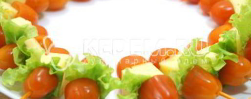 Шаг 3: канапе рождественский венок