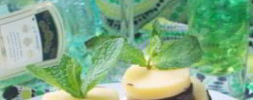 Шаг 4: канапе с ананасом и сыром