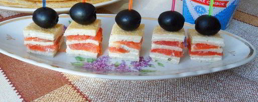 Шаг 11: канапе с блинами и семгой