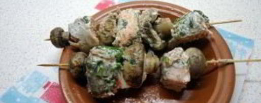 Шаг 3: канапе с грибами на шпажках