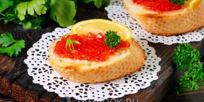 Рецепт канапе с красной икрой