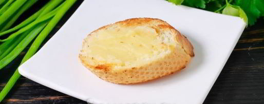 Шаг 8: канапе с красной икрой