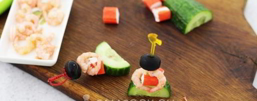 Шаг 3: канапе с креветками