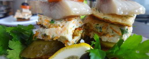 Шаг 4: канапе с морковными блинчиками