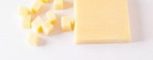 Шаг 1: канапе с сыром и колбасой