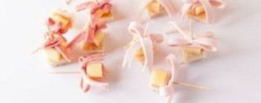 Шаг 8: канапе с сыром и колбасой