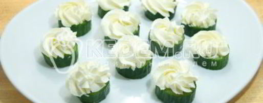 Шаг 2: новогоднего канапе