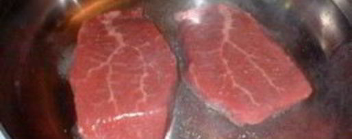 Шаг 1: карпачча с салатом шиитаке