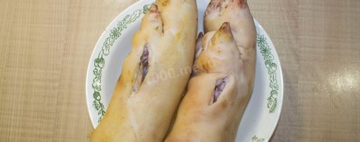 Шаг 1: холодца из курицы и свиных ножек