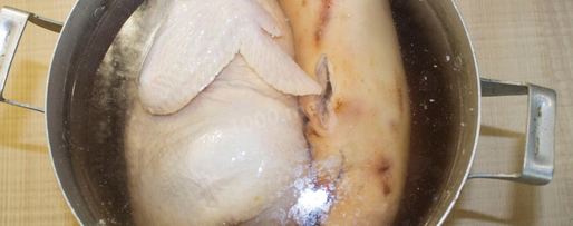 Шаг 3: холодца из курицы и свиных ножек