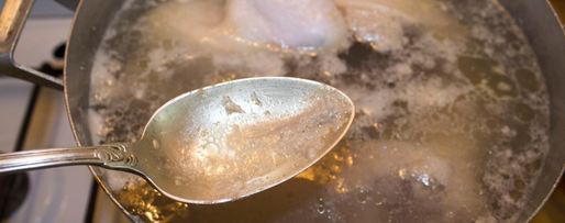 Шаг 8: холодца из курицы и свиных ножек