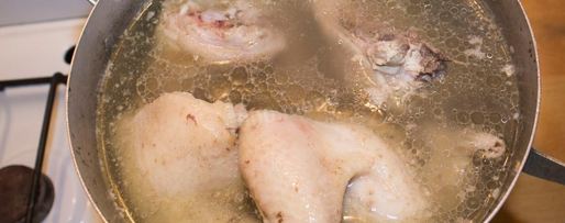 Шаг 9: холодца из курицы и свиных ножек