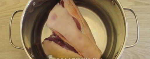 Шаг 5: холодца из свиной рульки и курицы