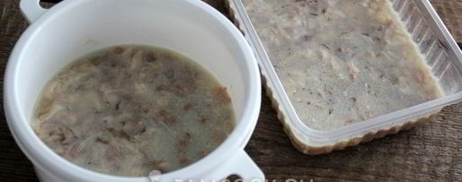 Шаг 15: холодца из свиной рульки и курицы