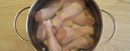 Шаг 6: холодца из свиной рульки и курицы