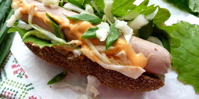 Рецепт хот-дога с капустным салатом