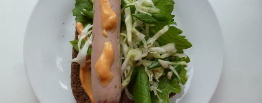 Шаг 4: хот-дога с капустным салатом