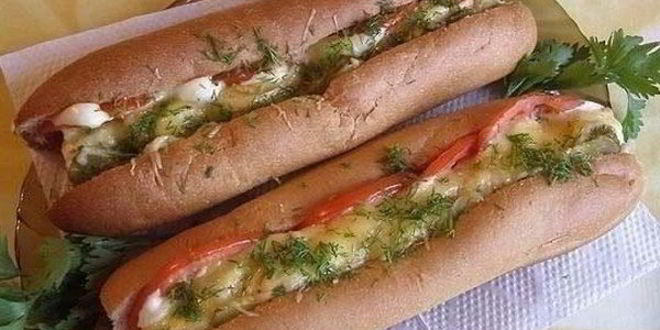 Рецепт хот-дога с огурцом по-домашнему