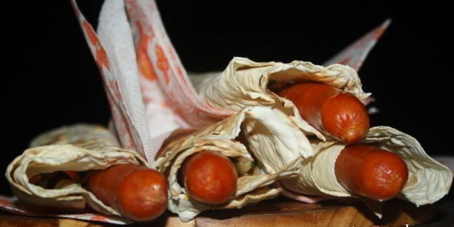 Рецепт хотдогов с венгерскими колбасками в лаваше на мангале