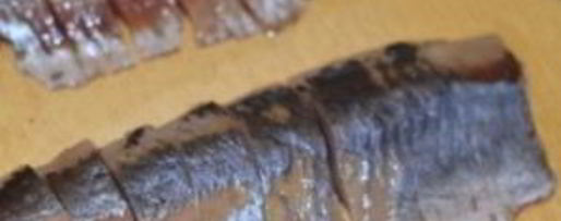 Шаг 2: маринованной сельди с луком