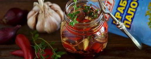 Шаг 5: маринованных крабовых палочек