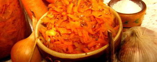 Шаг 15: моркови по-корейски с луком