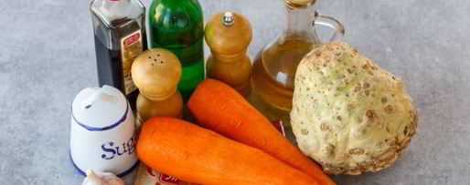 Шаг 1: моркови по-корейски с сельдереем