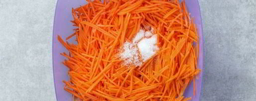 Шаг 6: моркови по-корейски с сельдереем