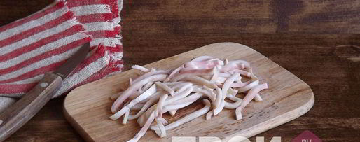 Шаг 1: моркови с кальмаром по-корейски