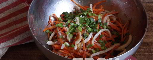 Шаг 3: моркови с кальмаром по-корейски