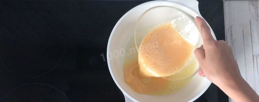 Шаг 5: французского омлета с начинкой из сыра и зеленью