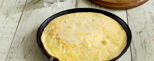 Шаг 6: омлета на сметане на сковороде