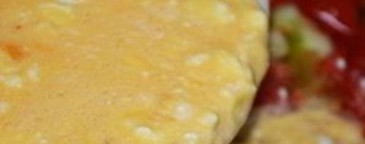 Шаг 3: омлета с брынзой и помидорами