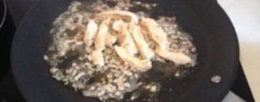 Шаг 4: омлета с курицей