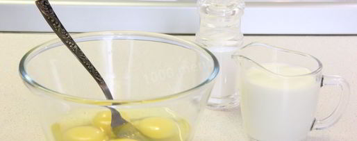 Шаг 1: омлета с молоком в духовке пышный