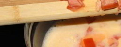 Шаг 2: омлета с помидорами в микроволновке