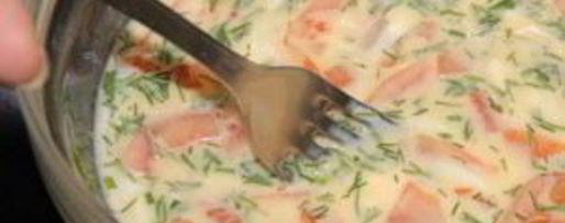 Шаг 3: омлета с помидорами в микроволновке