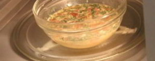 Шаг 4: омлета с помидорами в микроволновке