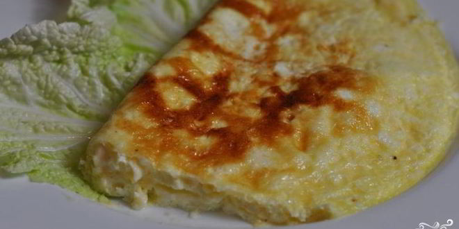 Рецепт омлета с сыром на сковороде