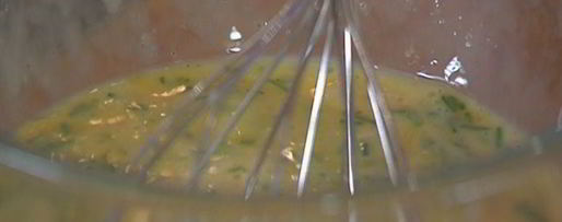 Шаг 5: омлета с зеленым горошком, картофелем и сыром