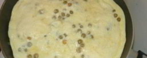 Шаг 4: омлета с зеленым горошком