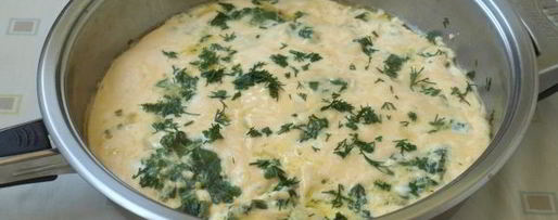 Шаг 8: омлета со шпинатом и сыром