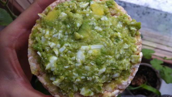 Рецепт Диетического паштета с авокадо и яйцом