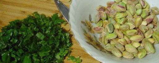 Шаг 5: куриного паштета с фисташками, запеченный в тесте