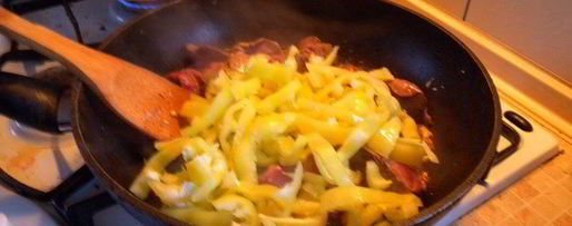 Шаг 3: куриного паштета со сладким перцем и орехами