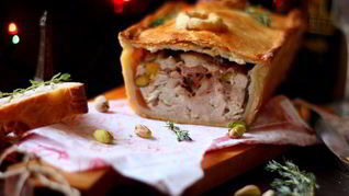 Рецепт Мясного пирога Паштет в коре