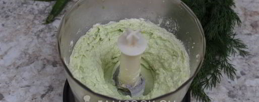 Шаг 3: паштета из авокадо и творога