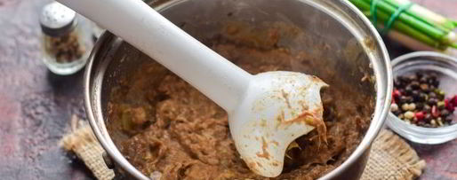 Шаг 7: паштета из говяжьей тушенки