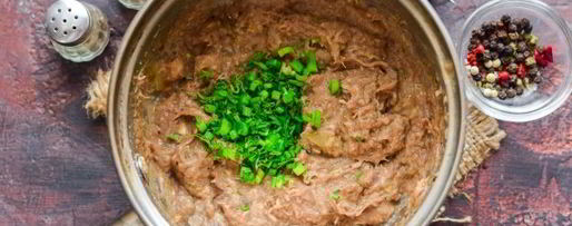 Шаг 8: паштета из говяжьей тушенки